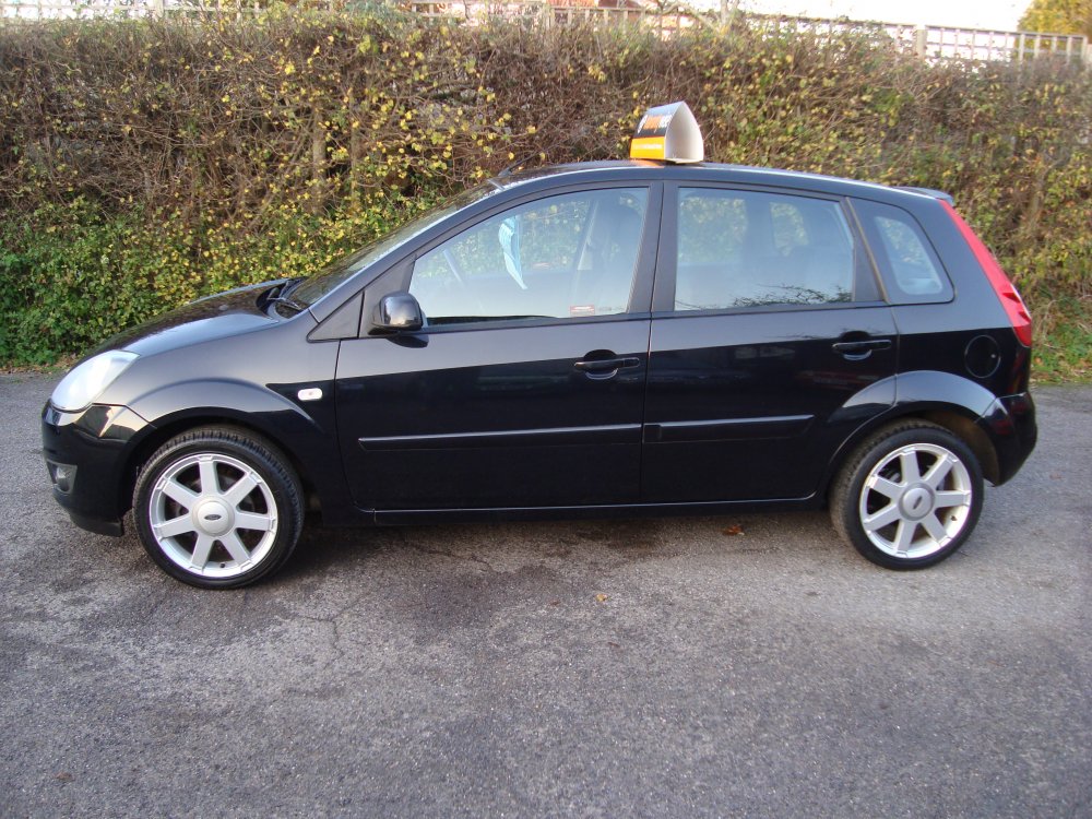 Ford FIESTA  ZETEC BLUE  1.25  5 DOOR