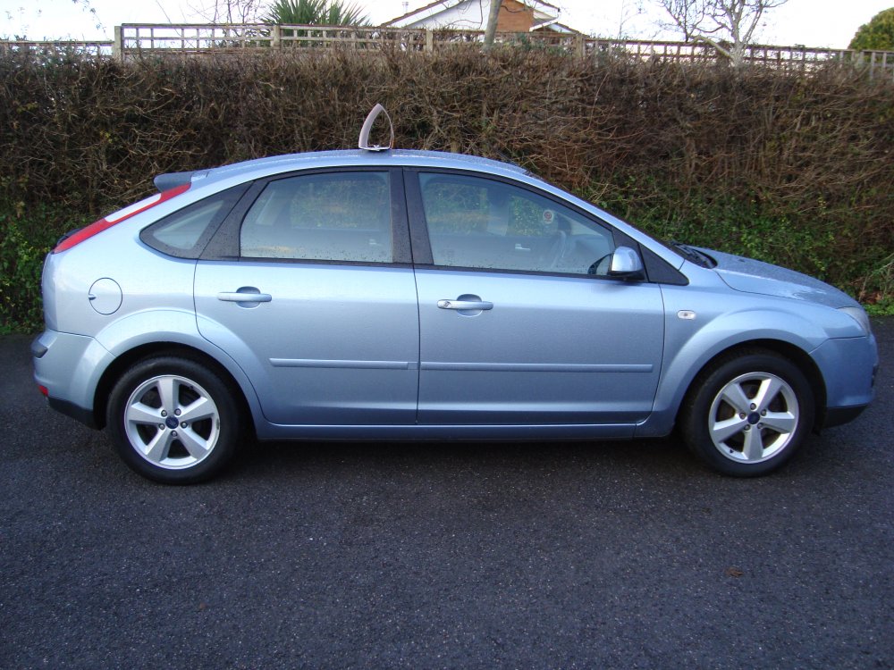 Ford FOCUS ZETEC CLIMATE 1.8  5 DOOR