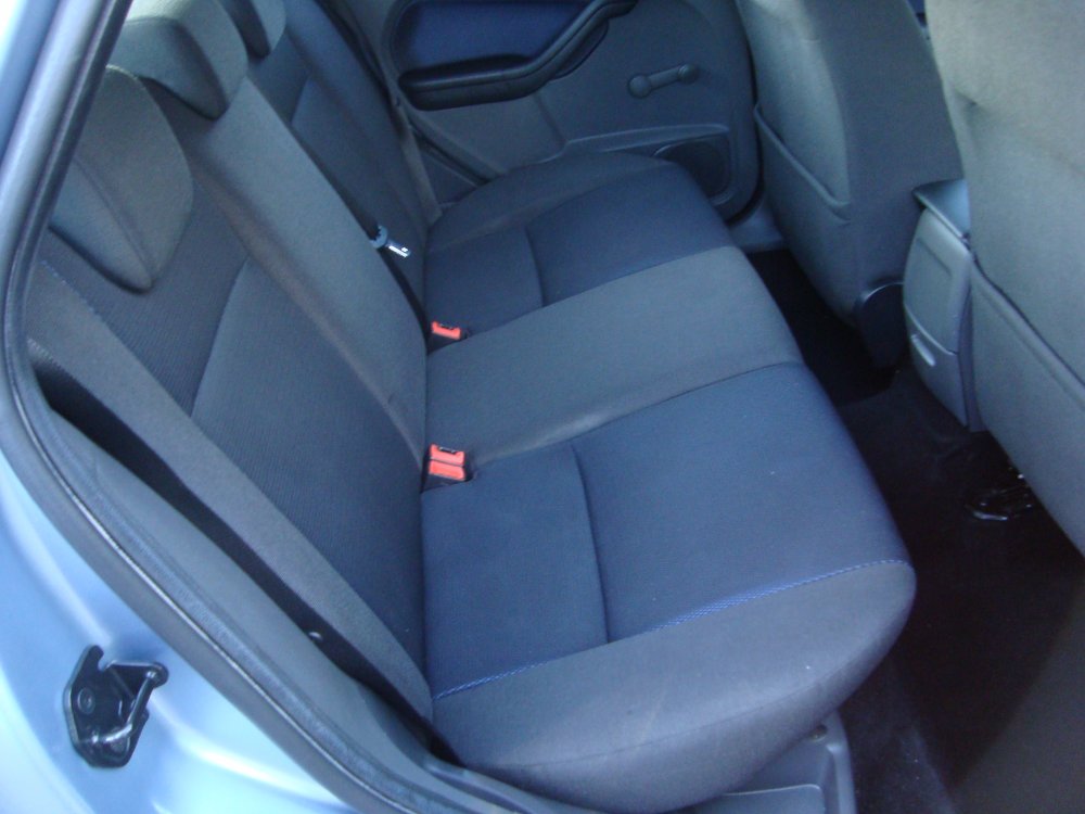 Ford FOCUS ZETEC CLIMATE 1.8  5 DOOR