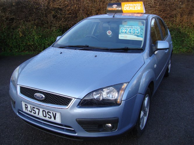 Ford FOCUS ZETEC CLIMATE 1.8  5 DOOR