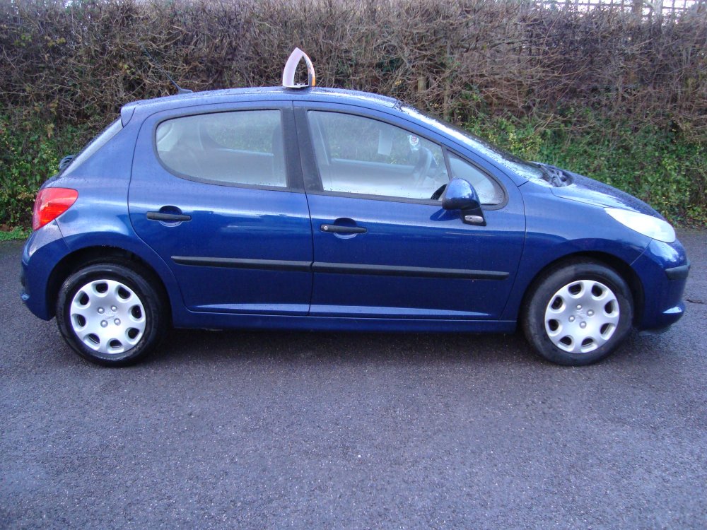 Peugeot 207 XE 1.4 8V 5 DOOR