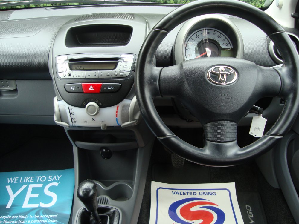 Toyota  AYGO PLATINUM 1.0 5DR