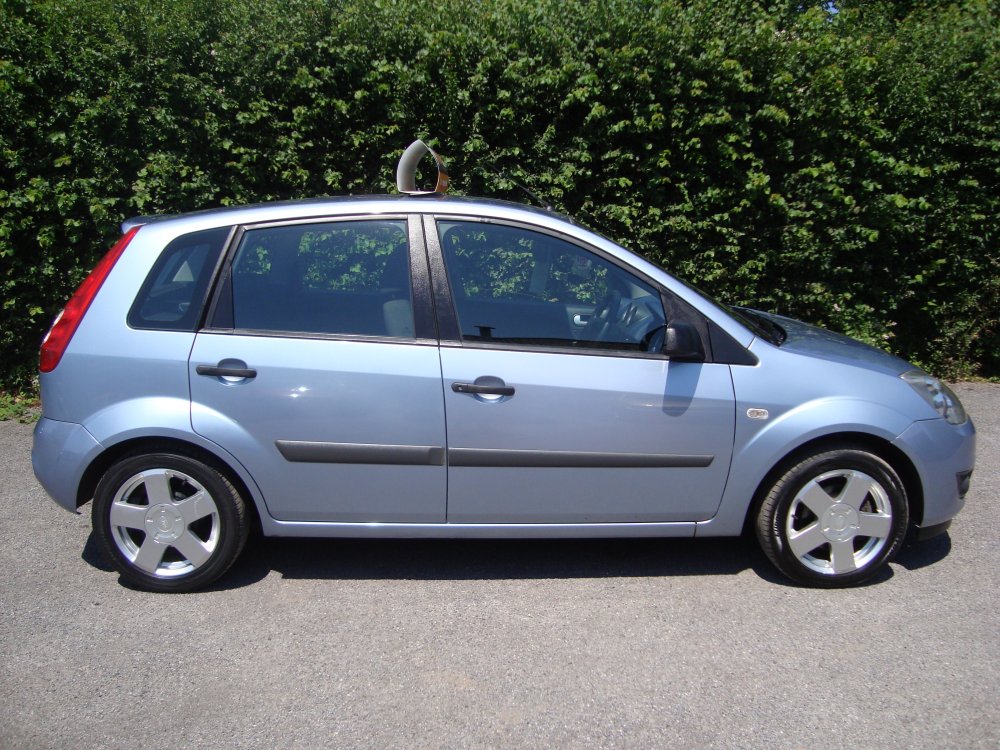 Ford FIESTA ZETEC CLIMATE 1.4 5 DOOR