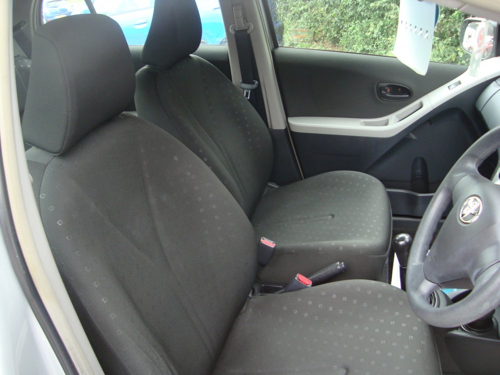 Toyota YARIS ION 1.0 5 DOOR