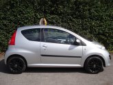 Peugeot 107 URBAN 1.0 3 DOOR