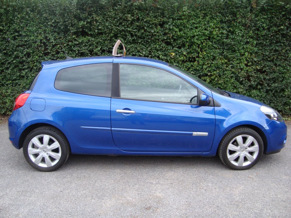 Renault CLIO 1.2 GT LINE  TOMTOM TCE 3 DOOR