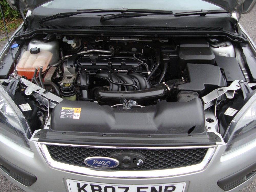 Ford FOCUS ZETEC CLIMATE 1.6  5 DOOR