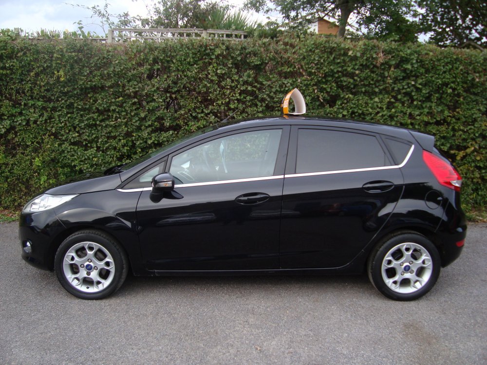 Ford FIESTA ZETEC 1.25 5 DOOR