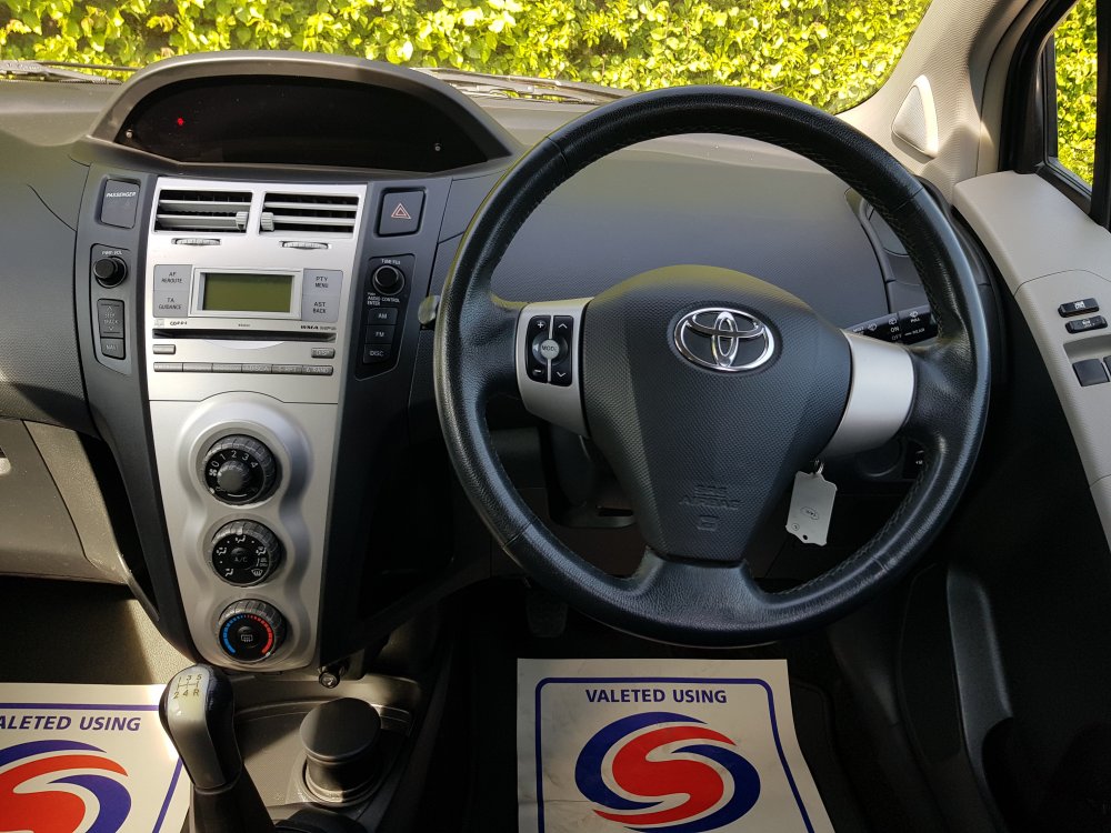 Toyota YARIS T3 1.3 5 DOOR