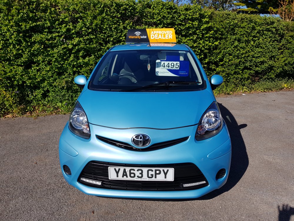 Toyota AYGO MOVE WITH STYLE 1.0  5 DOOR