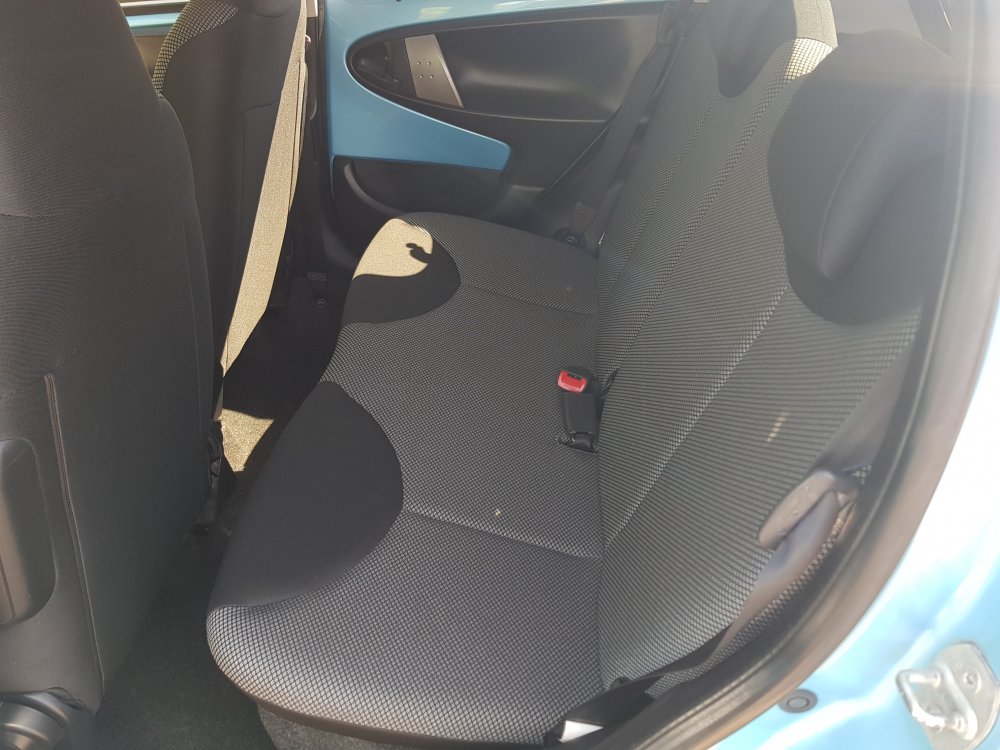 Toyota AYGO MOVE WITH STYLE 1.0  5 DOOR