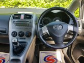 Toyota AURIS TR 1.6  5 DOOR