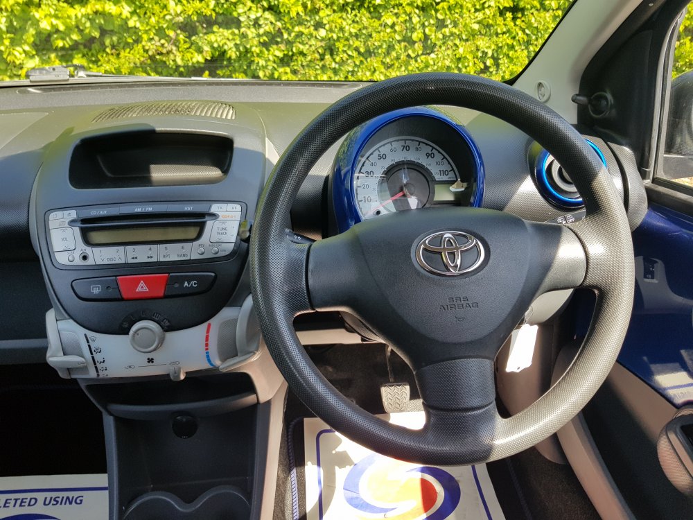 Toyota AYGO BLUE 1.0  5 DOOR