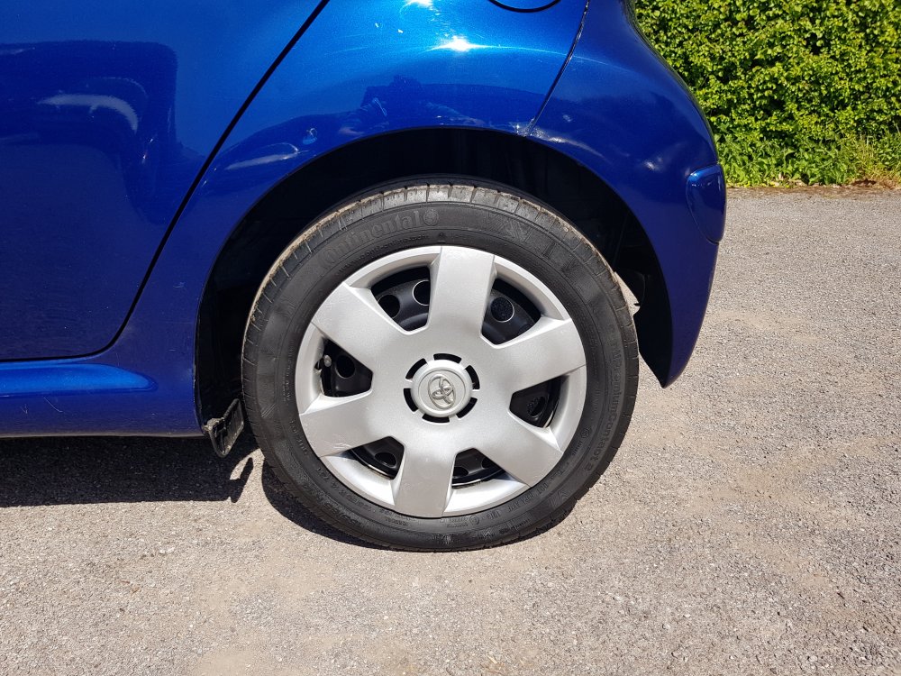 Toyota AYGO BLUE 1.0  5 DOOR