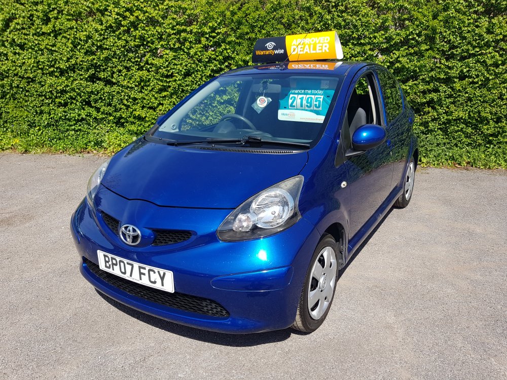 Toyota AYGO BLUE 1.0  5 DOOR