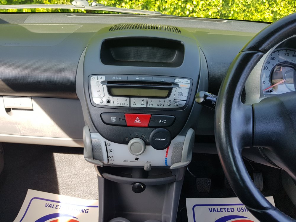 Toyota AYGO PLATINUM 1.0 5 DOOR