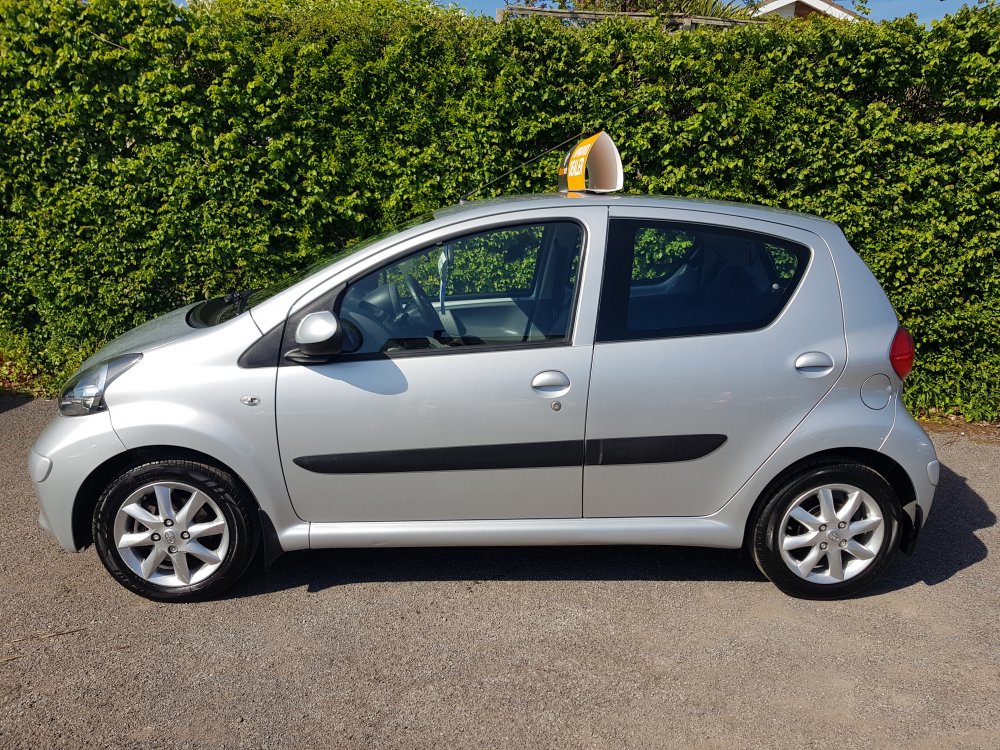 Toyota AYGO PLATINUM 1.0 5 DOOR