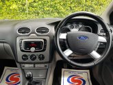 Ford FOCUS TITANIUM 1.6  5 DOOR