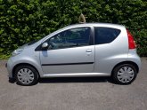 Peugeot 107 URBAN 1.0 5 DOOR