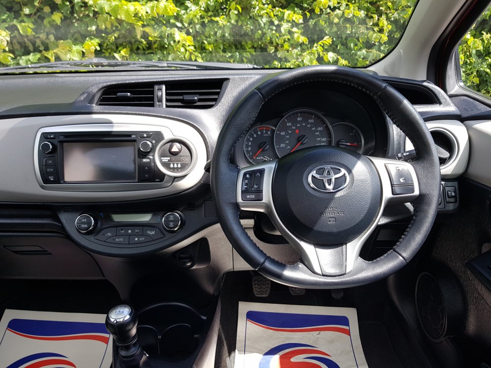 Toyota YARIS T-SPIRIT 1.3 5 DOOR