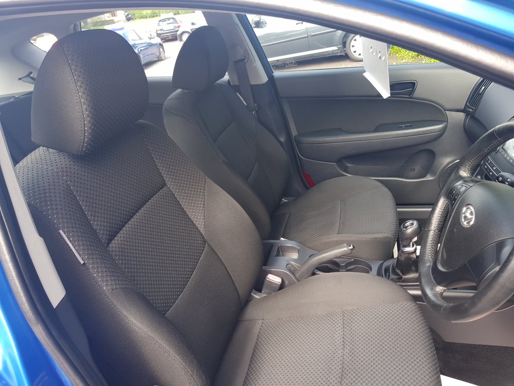 Hyundai I30  COMFORT 1.4  5 DOOR