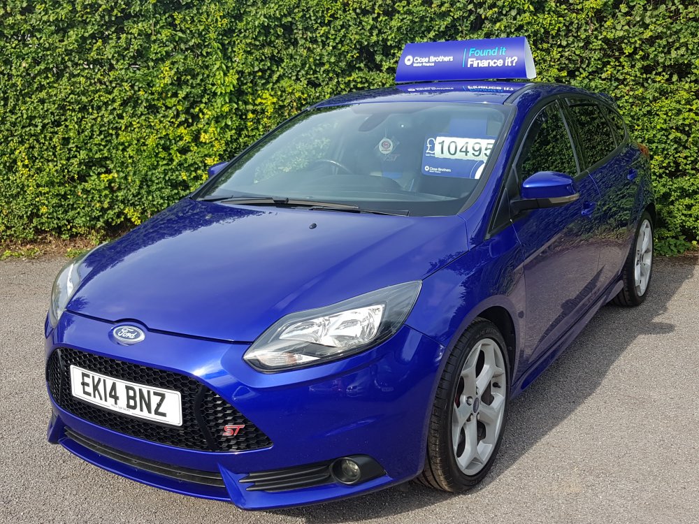 Ford FOCUS ST-2 TURBO 2.0  5 DOOR