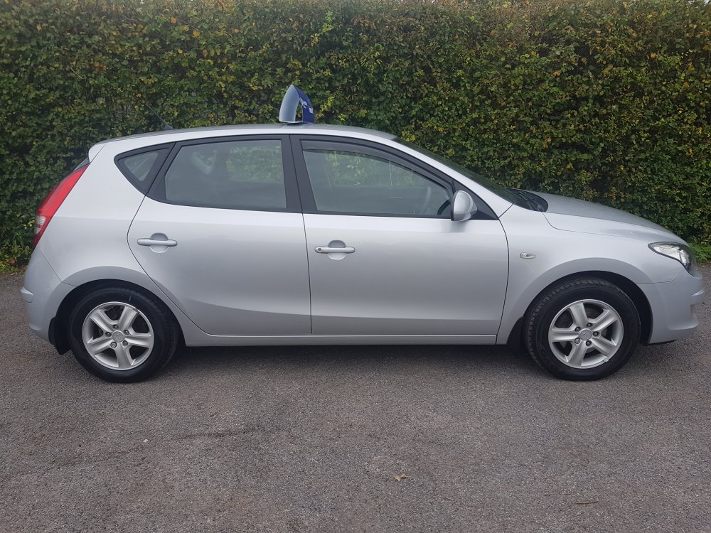 Hyundai I30  COMFORT 1.4  5 DOOR