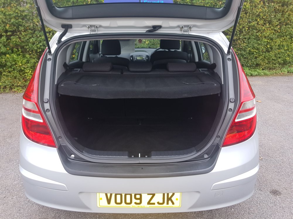 Hyundai I30  COMFORT 1.4  5 DOOR