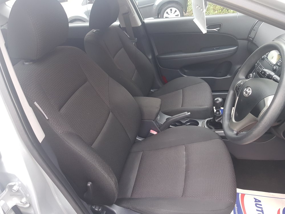 Hyundai I30  COMFORT 1.4  5 DOOR