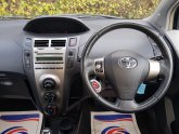 Toyota YARIS TR 1.3 5 DOOR