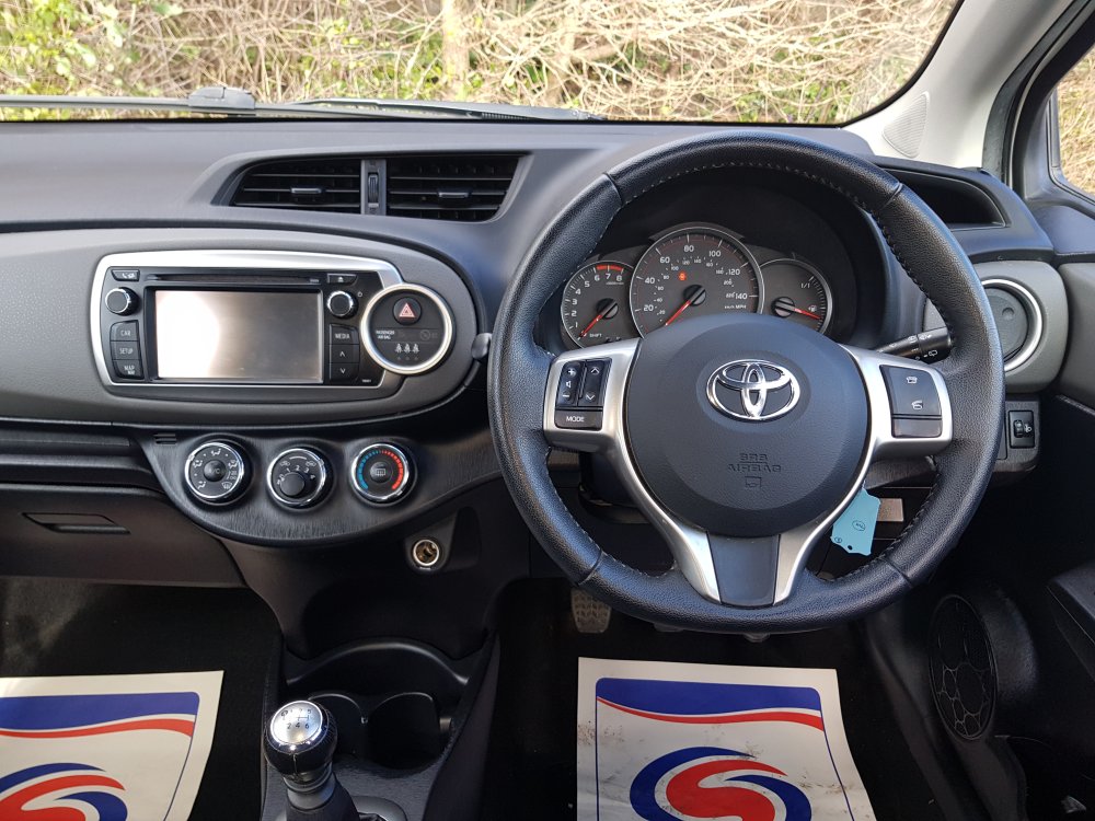 Toyota YARIS TR 1.3 5 DOOR