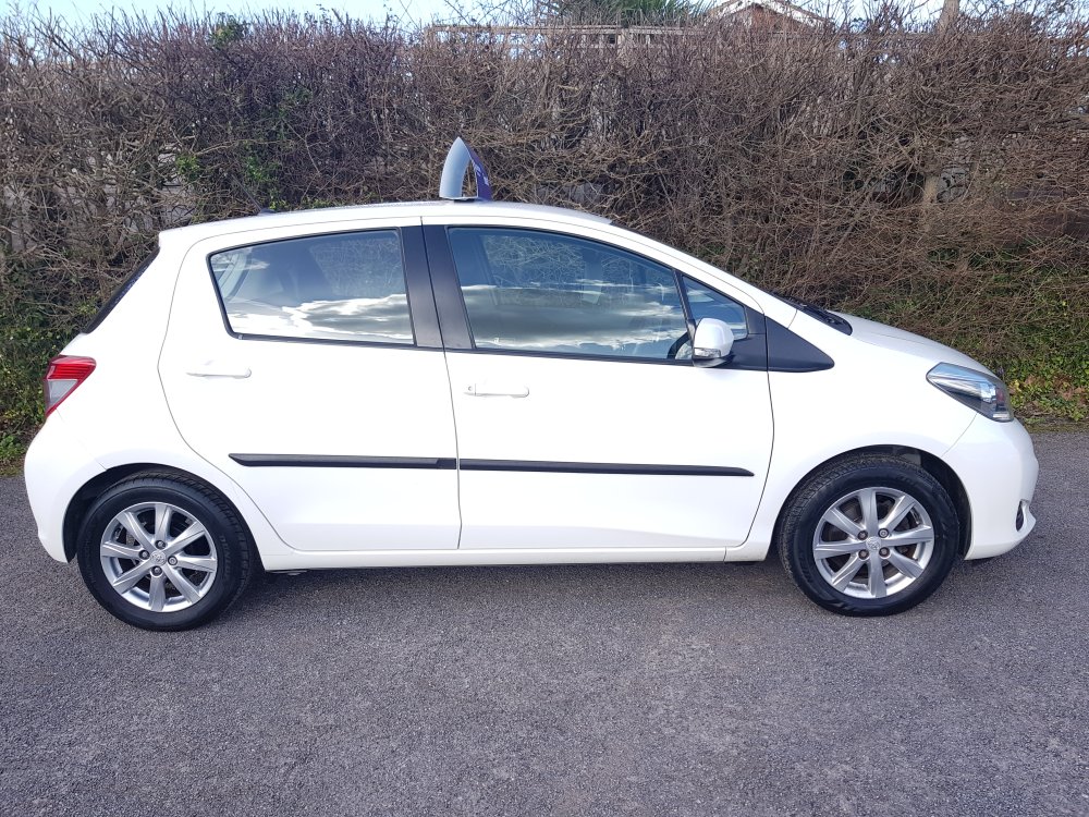 Toyota YARIS TR 1.3 5 DOOR