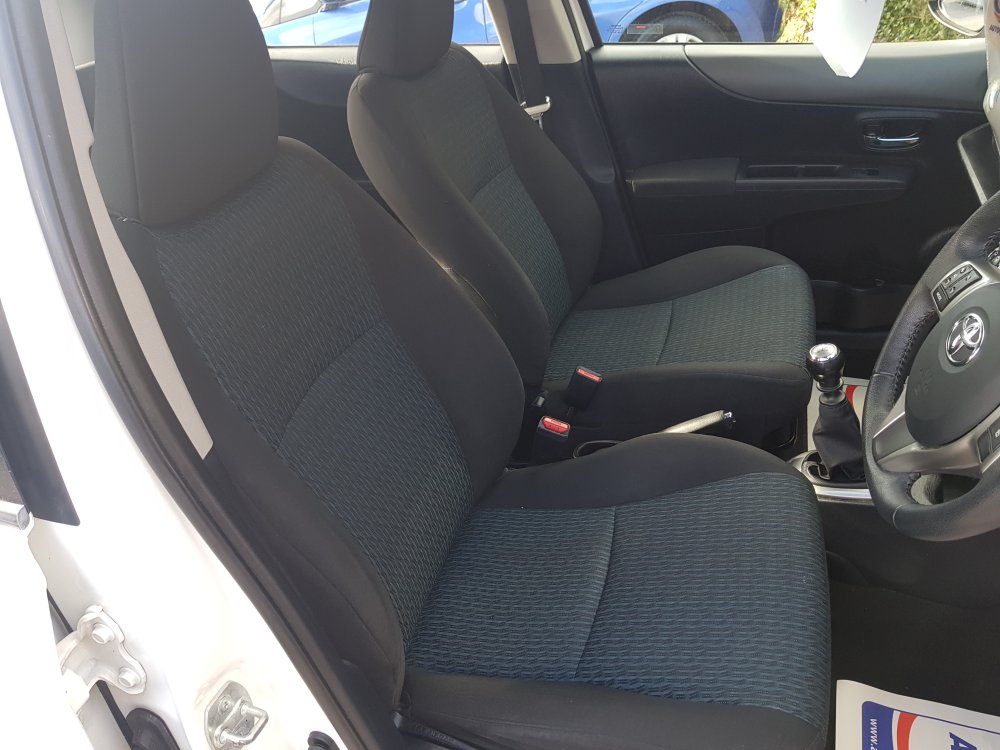 Toyota YARIS TR 1.3 5 DOOR