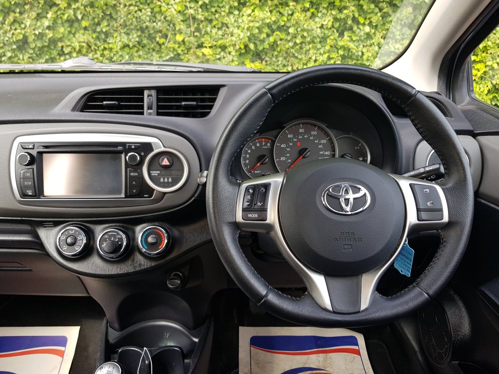 Toyota YARIS TR 1.3 5 DOOR