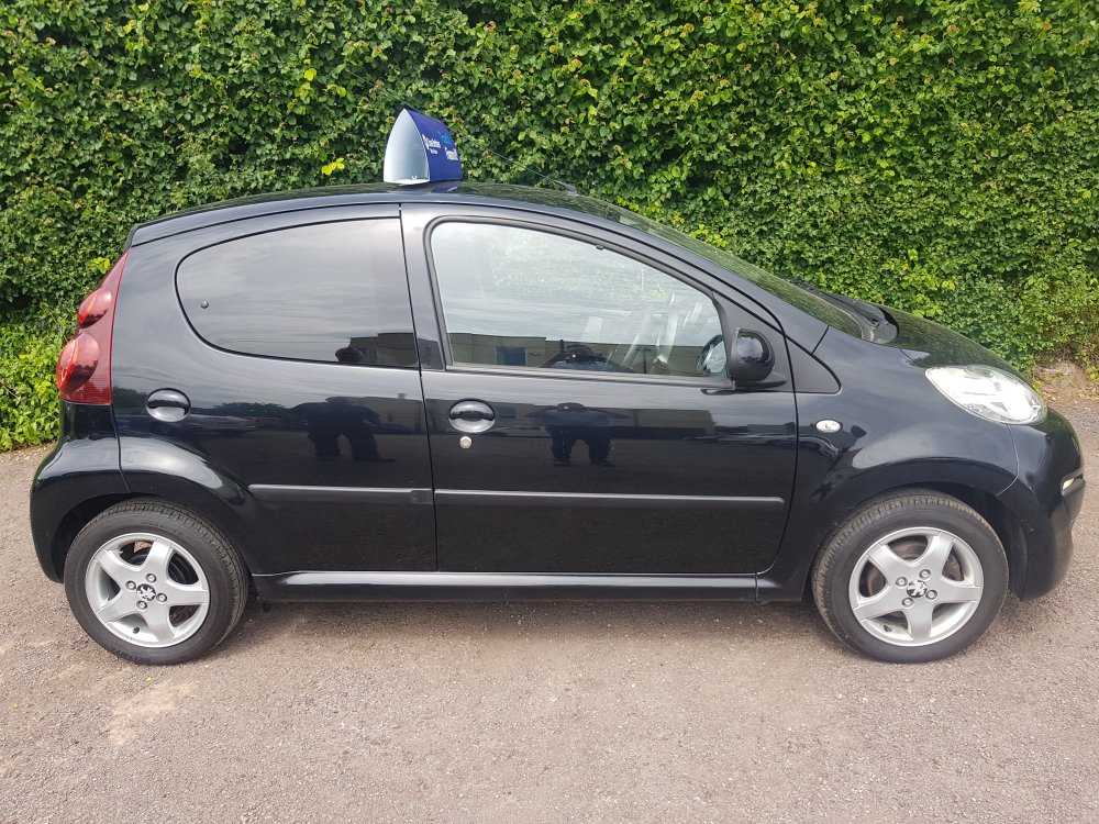 Peugeot 107 ALLURE 1.0  5 DOOR