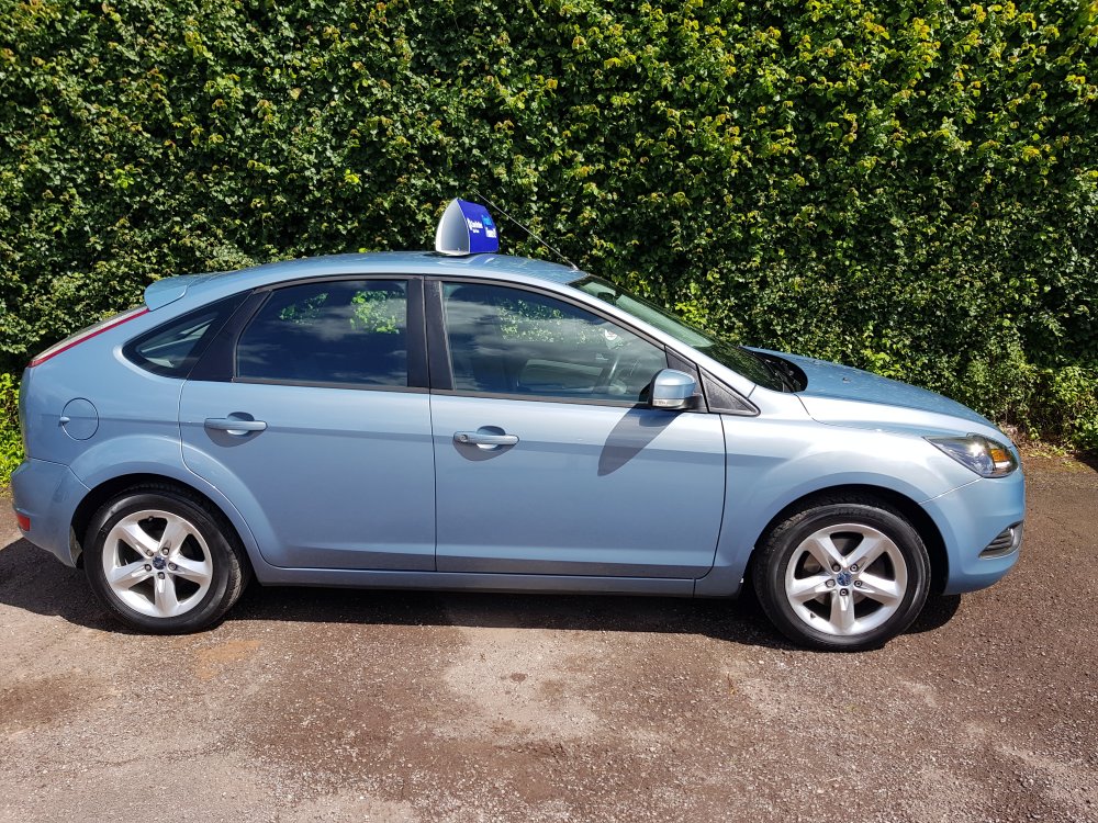 Ford FOCUS ZETEC  1.8  5 DOOR