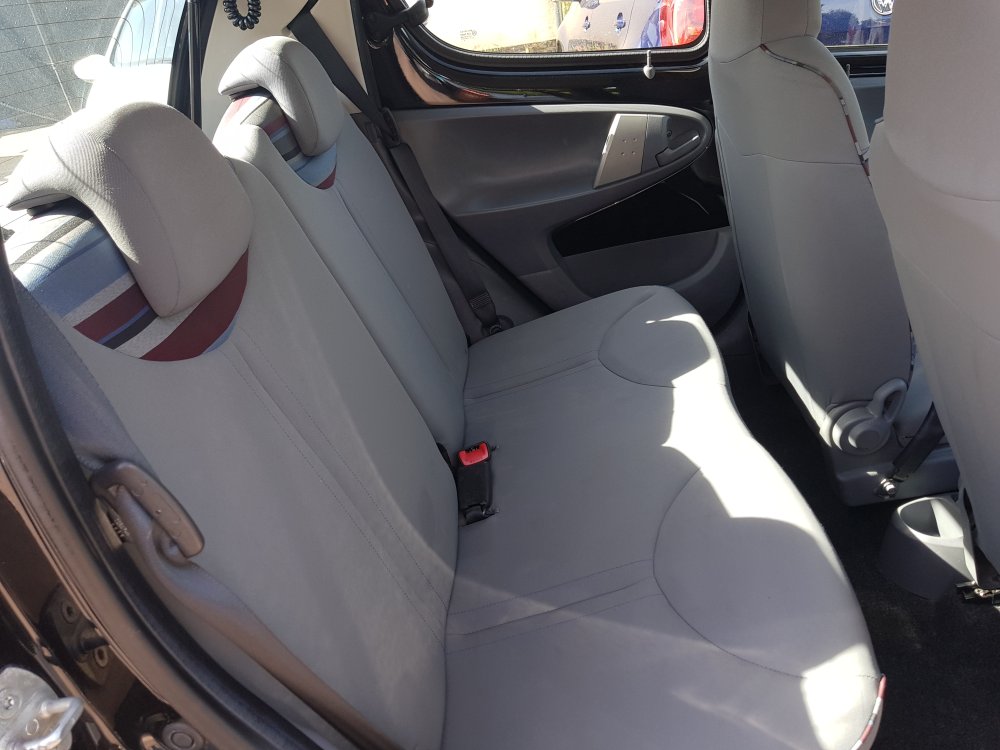 Citroėn C1 VTR + 1.0 5 DOOR