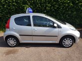 Peugeot 107 URBAN 1.0 5 DOOR