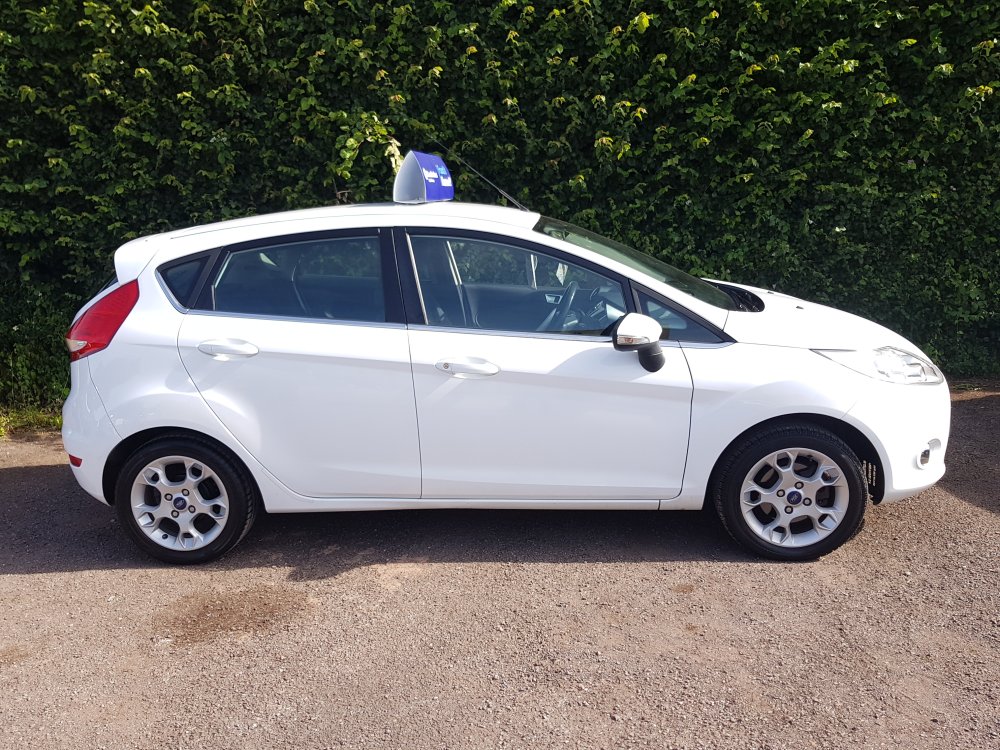 Ford FIESTA ZETEC 1.25 5 DOOR