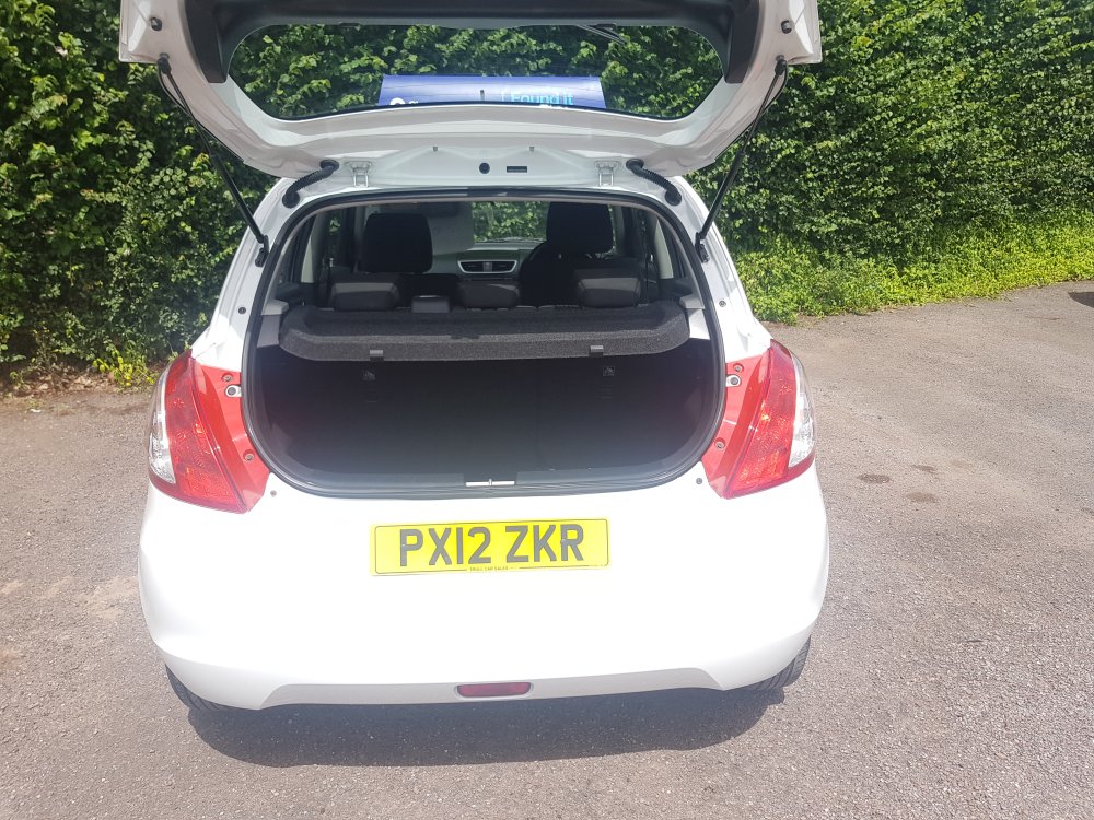 Suzuki SWIFT SZ2 1.2  5 DOOR