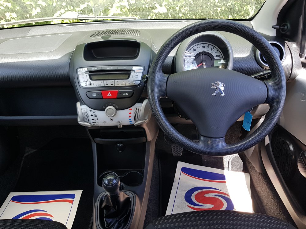 Peugeot 107 ACTIVE 1.0 5 DOOR