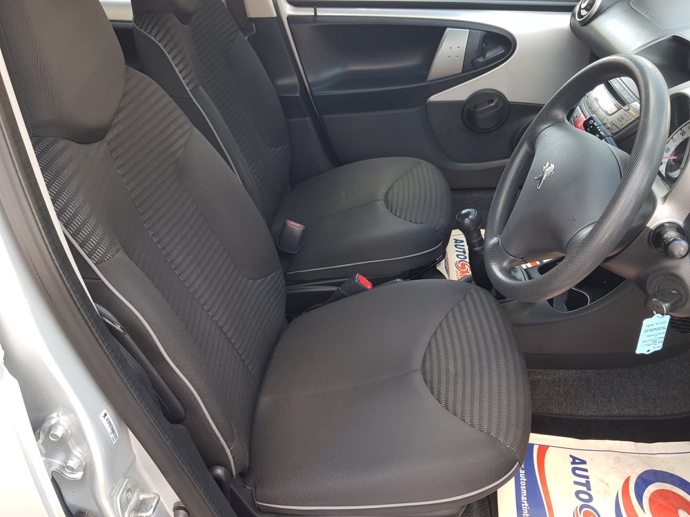 Peugeot 107 ACTIVE 1.0 5 DOOR