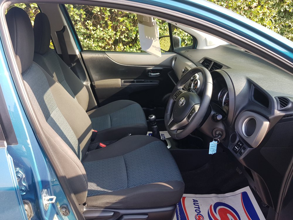 Toyota YARIS TR 1.3 5 DOOR