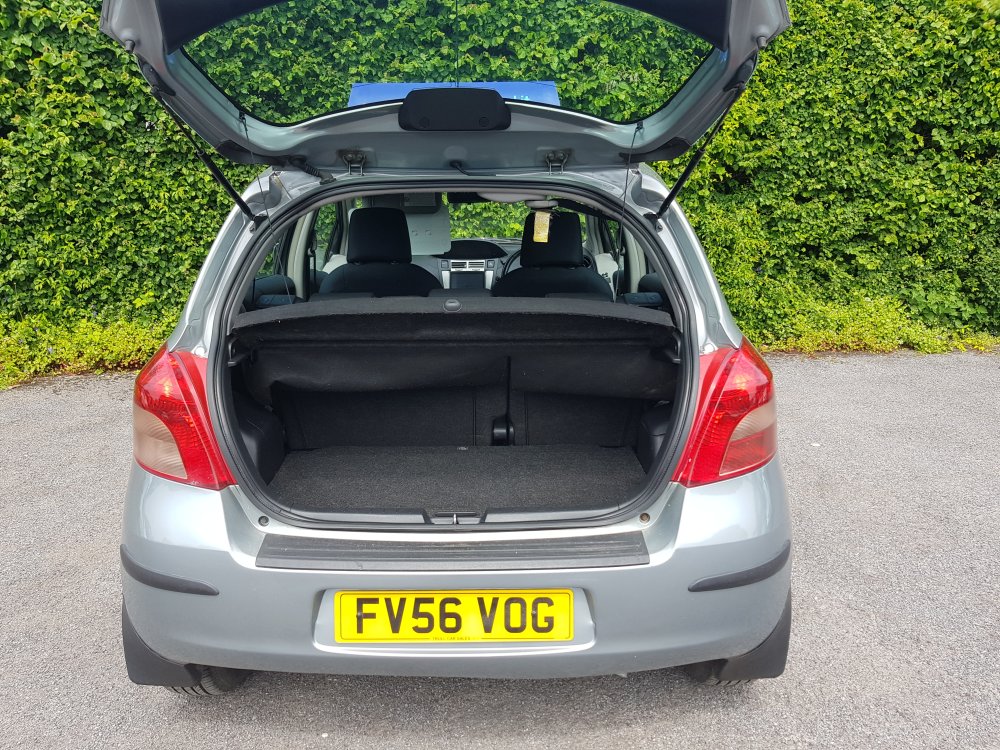 Toyota YARIS ZINC 1.3 5 DOOR