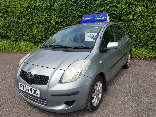 Toyota YARIS ZINC 1.3 5 DOOR