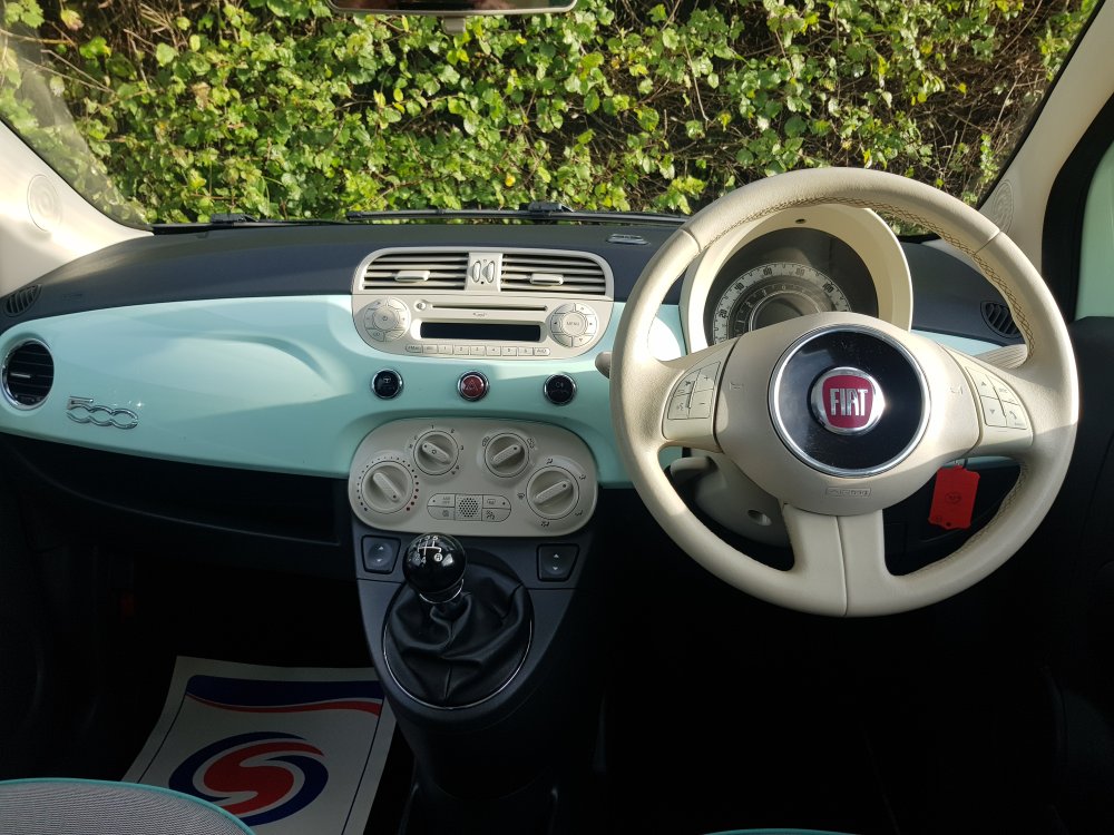 Fiat 500 LOUNGE 1.2  3 DOOR