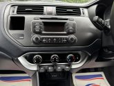 Kia RIO 2   1.2  5 DOOR