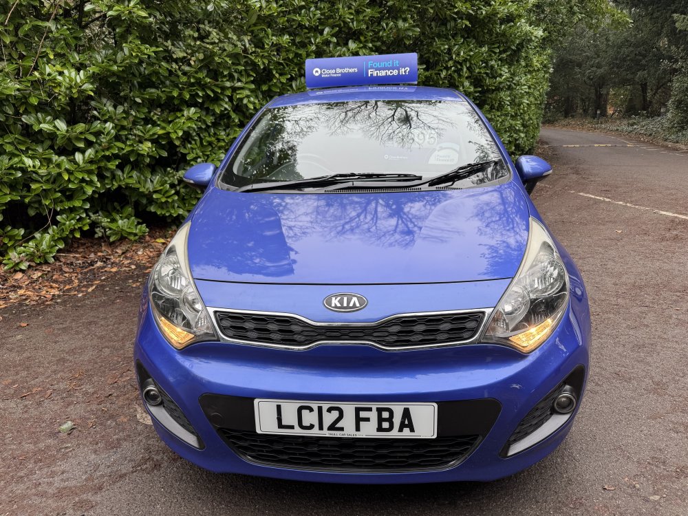 Kia RIO 2   1.2  5 DOOR