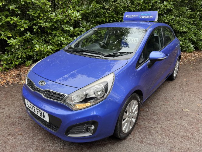 Kia RIO 2   1.2  5 DOOR