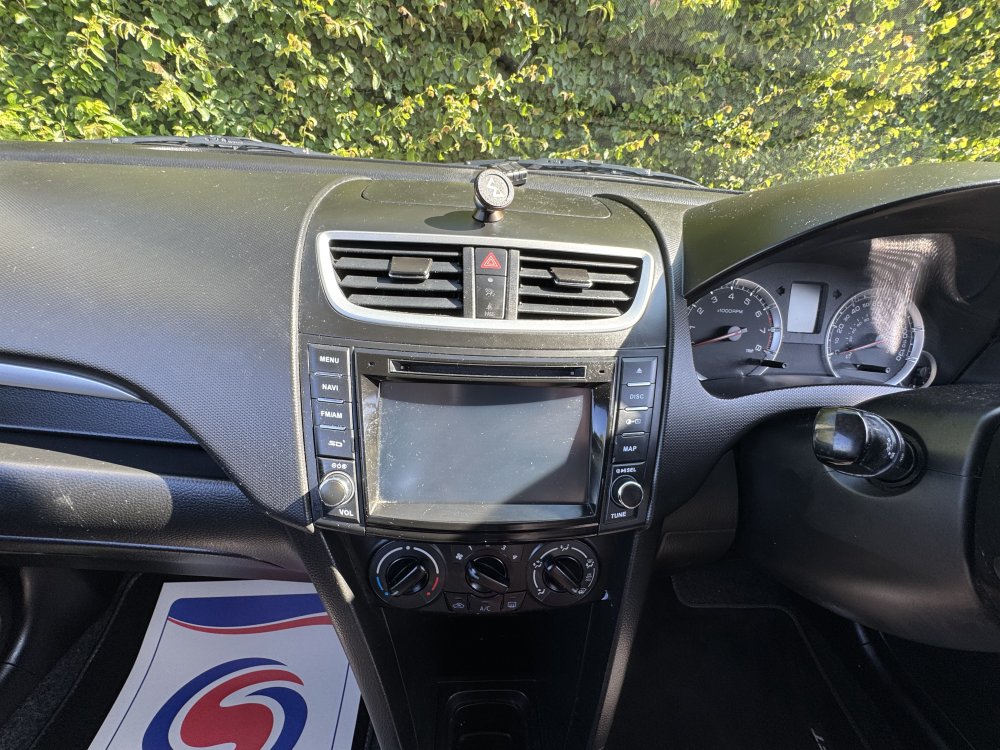 Suzuki SWIFT SZ3 1.2 3 DOOR